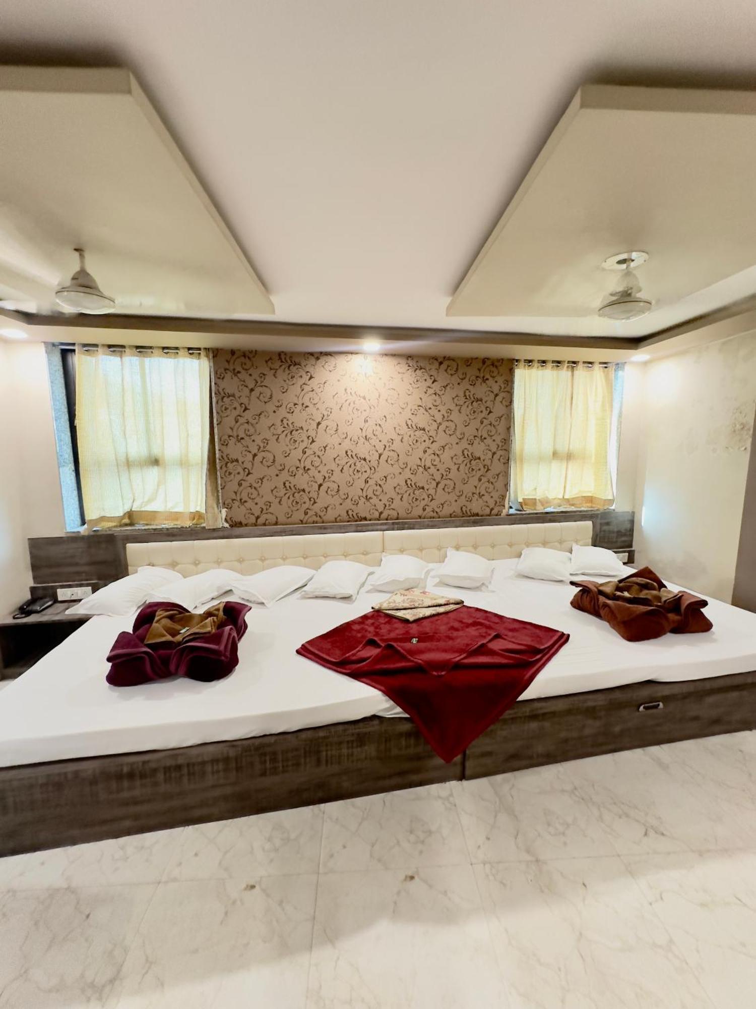 Hotel City Gold Ajmer Buitenkant foto