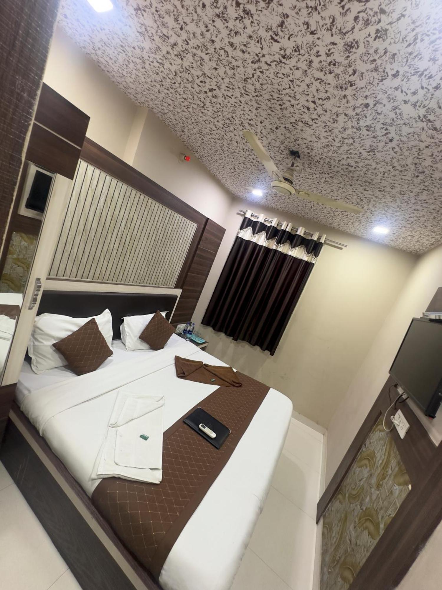 Hotel City Gold Ajmer Buitenkant foto